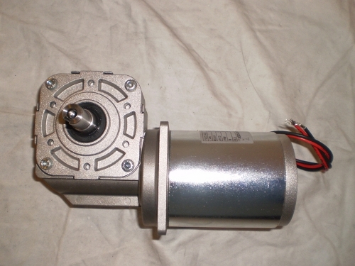 DC Gearmotors orthogonal axes