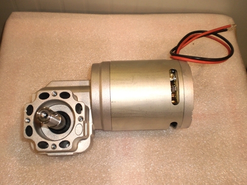 DC Gearmotors orthogonal axes